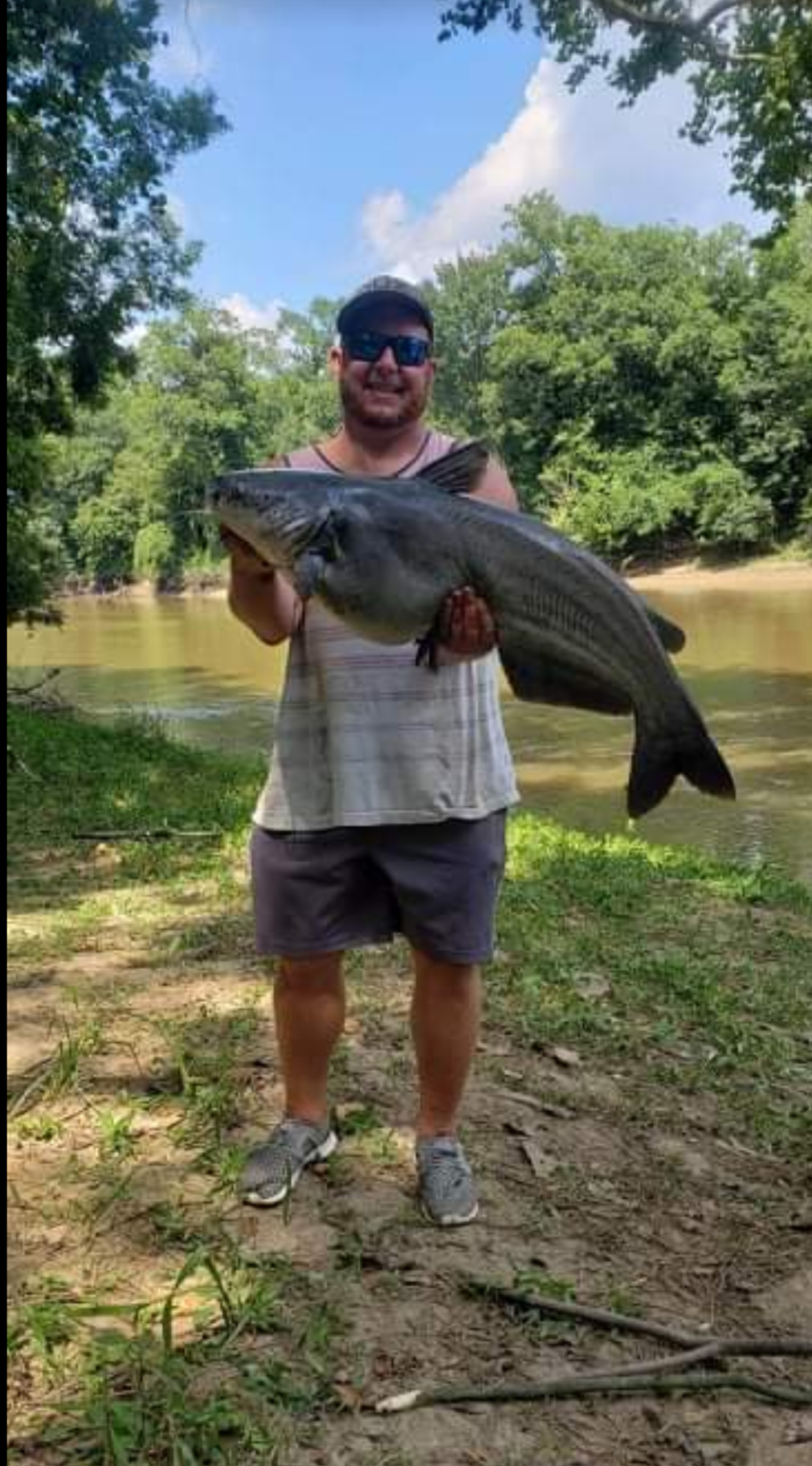 Fingeance Roanoke River fishing for catfish, striper, and shad